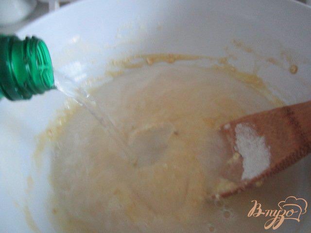 Фото приготовление рецепта: Блины медовые с овсянкой шаг №4