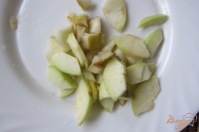 Фото приготовление рецепта: Медовые сладости из яблок шаг №2