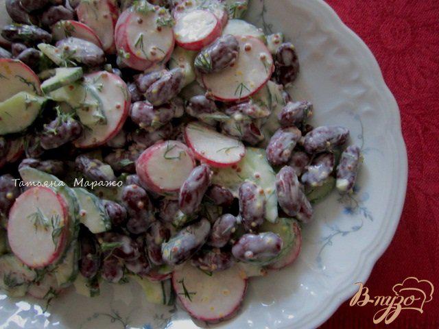 Фото приготовление рецепта: Салат с  красной фасолью шаг №4