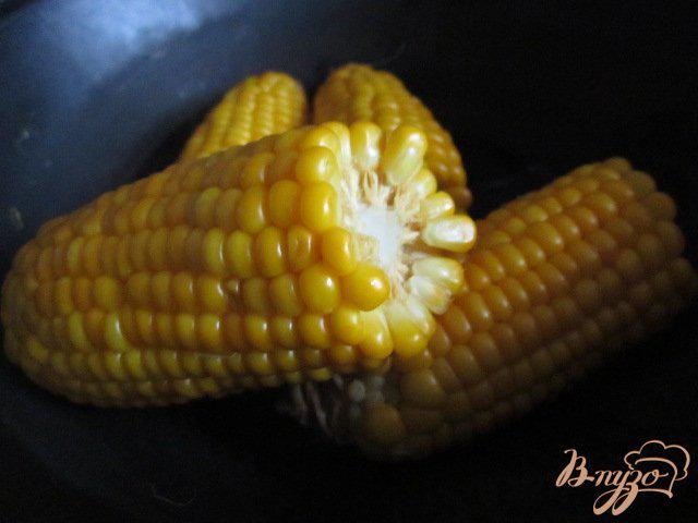 Фото приготовление рецепта: Пикантная кукуруза с имбирем и сыром шаг №1