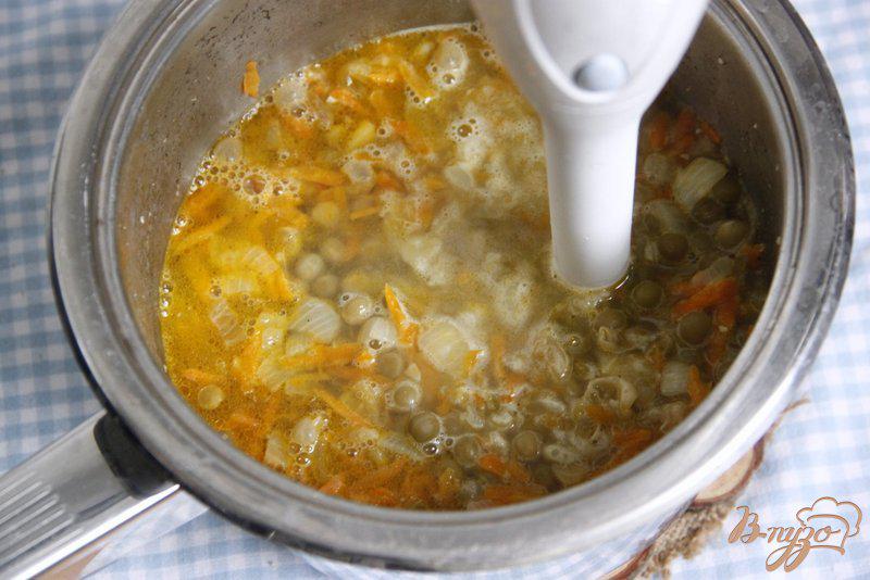 Фото приготовление рецепта: Гороховый суп-пюре шаг №3