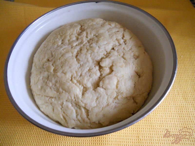 Фото приготовление рецепта: Пирог с вареньем шаг №4