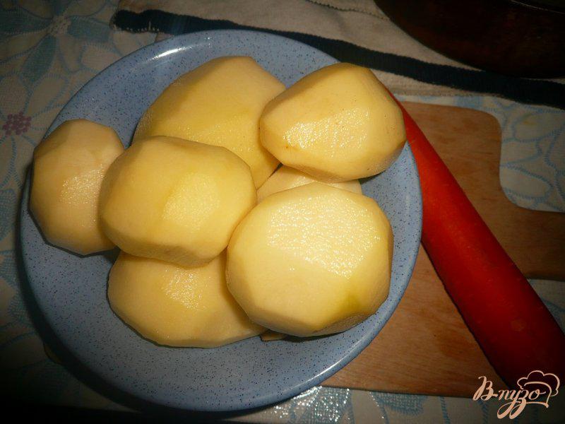 Фото приготовление рецепта: Картофель с мясом в духовке шаг №1
