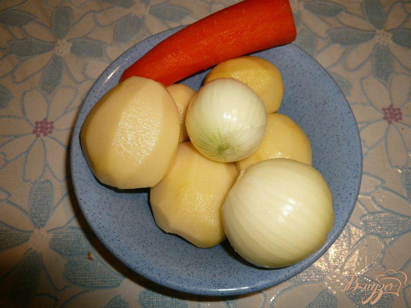 Фото приготовление рецепта: Картофель с курицей в банке шаг №2