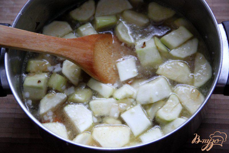 Фото приготовление рецепта: Суп-пюре из цуккини шаг №3