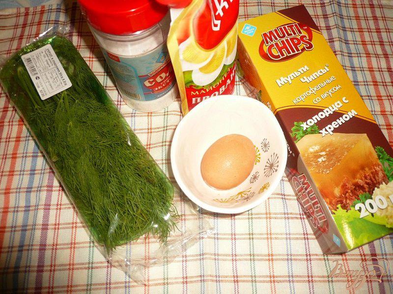 Фото приготовление рецепта: Салат с чипсами шаг №1