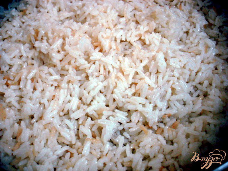 Фото приготовление рецепта: Рис с овощами и тунцом шаг №6
