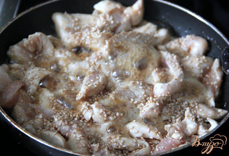 Фото приготовление рецепта: Куриные кусочки по-азиатски шаг №3