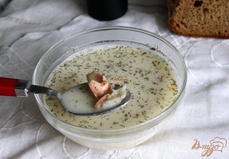 Фото приготовление рецепта: Сливочный суп с рыбой шаг №9