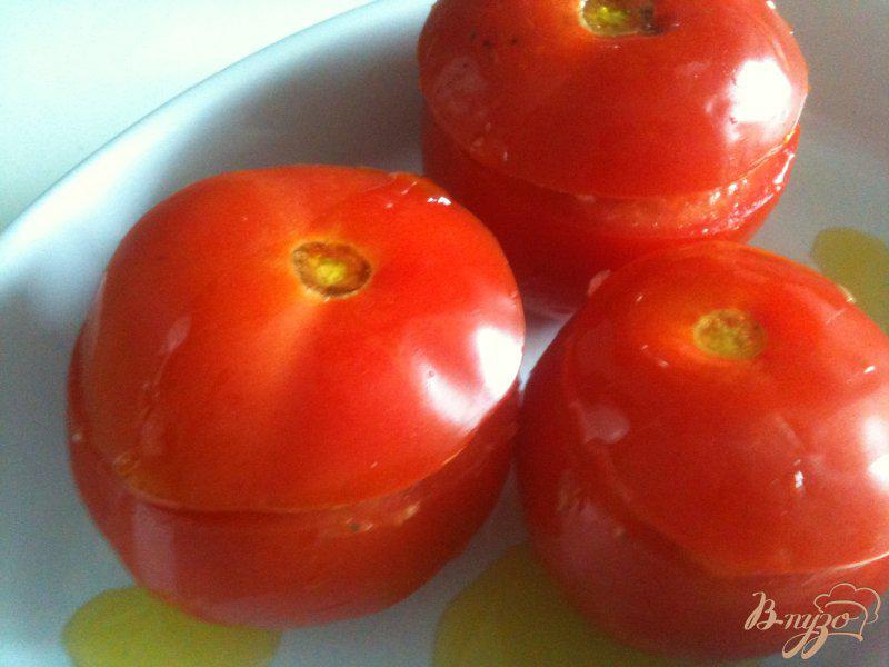 Фото приготовление рецепта: Фаршированные томаты шаг №7