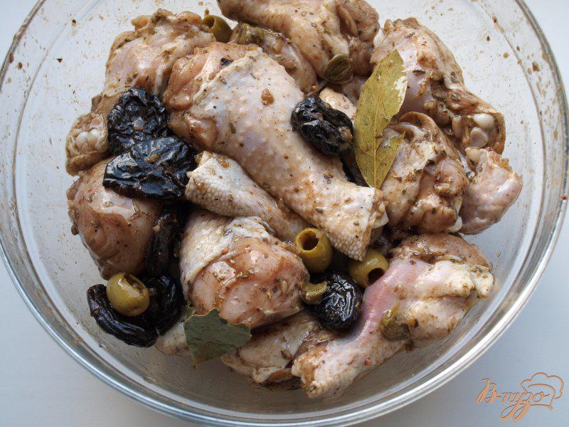 Фото приготовление рецепта: Курица «Марбелья» шаг №3