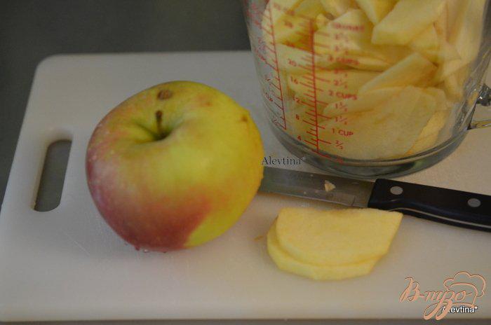 Фото приготовление рецепта: Яблочный карамельный фантанс шаг №2