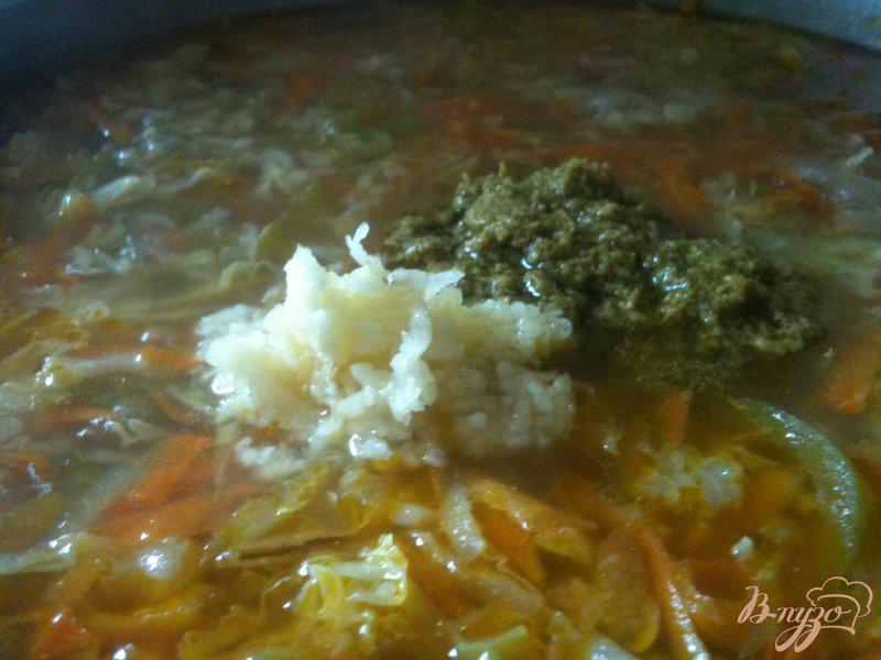 Фото приготовление рецепта: Суп из савойской капусты с белой фасолью шаг №7