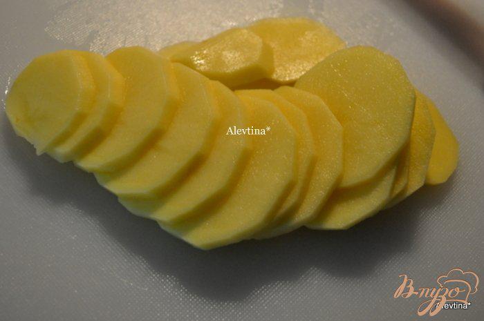 Фото приготовление рецепта: Жареный картофель с  петрушкой шаг №1