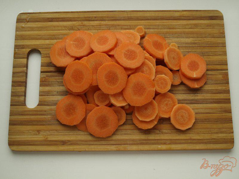 Фото приготовление рецепта: Цветная капуста с брынзой и морковью шаг №2