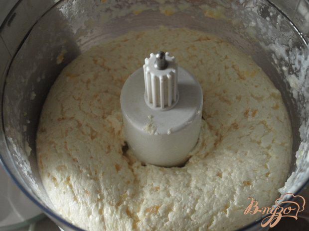 Фото приготовление рецепта: Нежный торт с лимонным кремом шаг №4