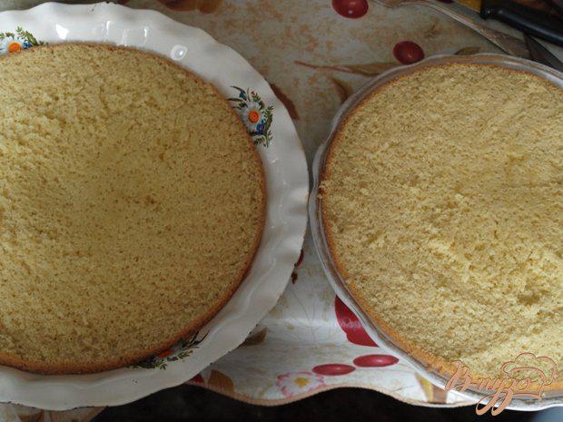 Фото приготовление рецепта: Нежный торт с лимонным кремом шаг №3