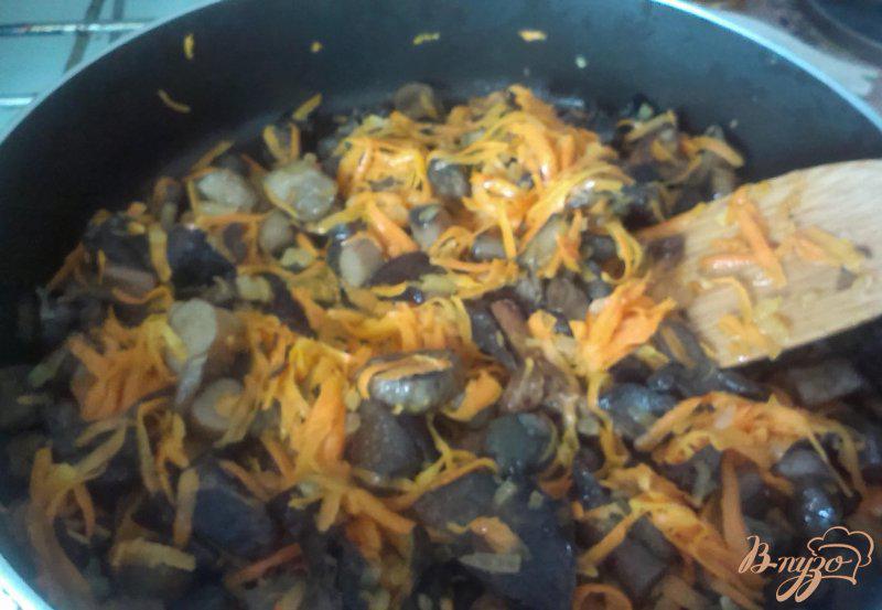 Фото приготовление рецепта: Жаркое с курицей и грибами в горшочках шаг №2