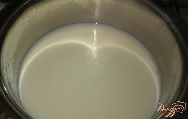 Фото приготовление рецепта: Молочно-ванильное желе шаг №1