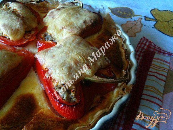 Фото приготовление рецепта: Открытый пирог с фаршированными перцами шаг №8