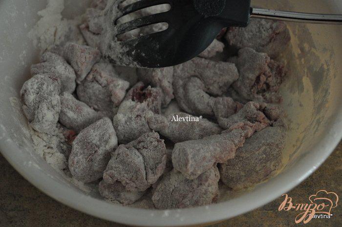Фото приготовление рецепта: Тушеный барашек по-неаполитански шаг №2