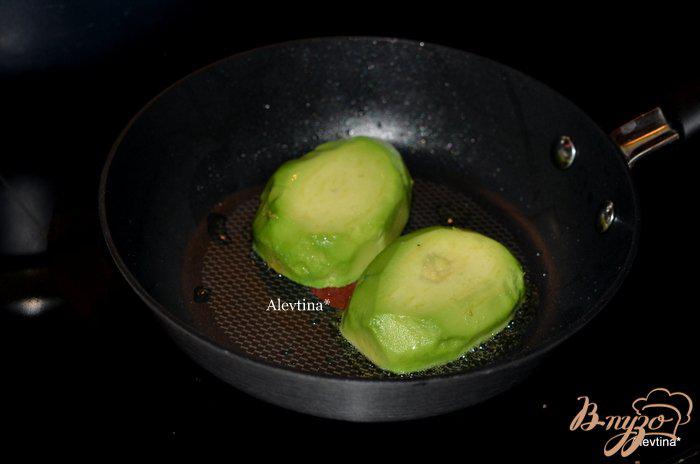 Фото приготовление рецепта: Завтрак с авокадо шаг №1