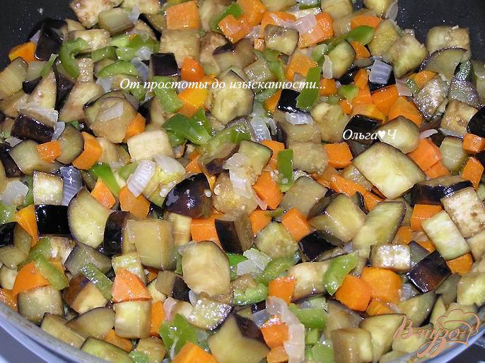 Фото приготовление рецепта: Овощное рагу с базиликом шаг №4