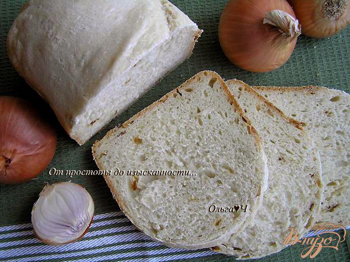 Фото приготовление рецепта: Хлеб с жареным луком шаг №5