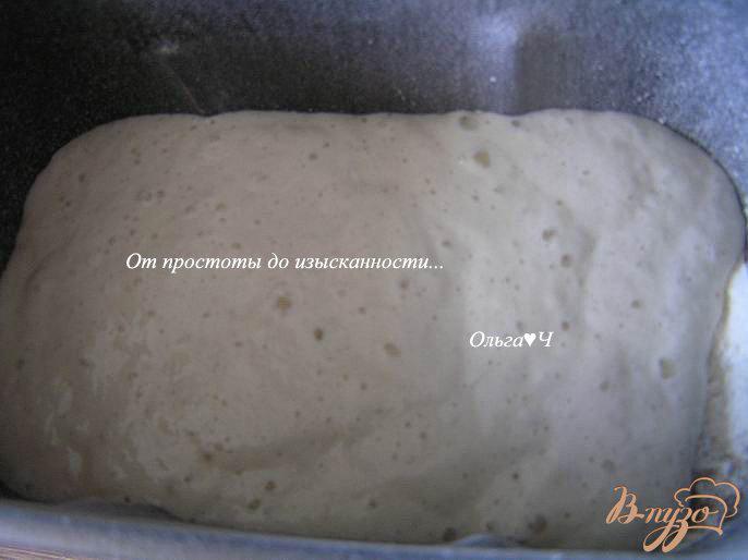 Фото приготовление рецепта: Хлеб с сыром фета шаг №3