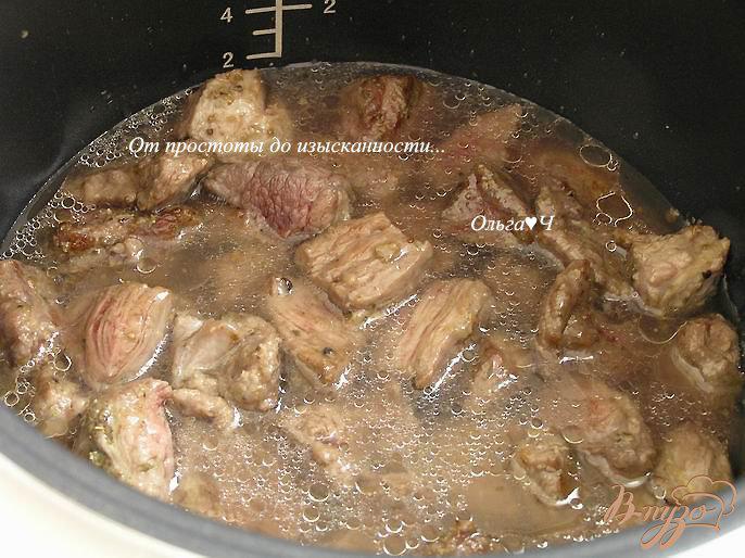 Фото приготовление рецепта: Рагу из говядины с картофелем и майораном в мультиварке шаг №2