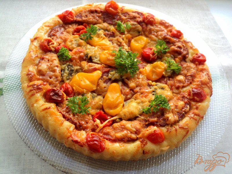 Фото приготовление рецепта: Пицца по-домашнему шаг №9