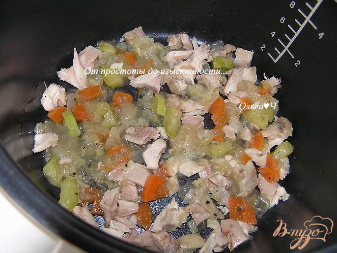 Фото приготовление рецепта: Фриттата с курицей и овощами в мультиварке шаг №1