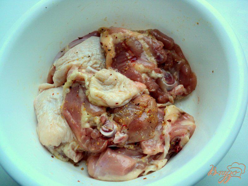 Фото приготовление рецепта: Курица с айвой шаг №1