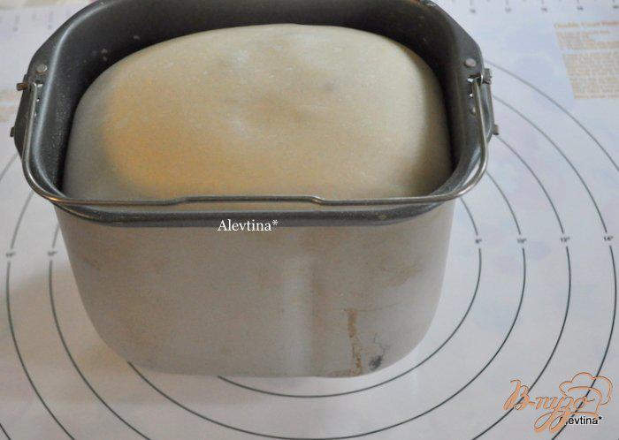 Фото приготовление рецепта: Дрожжевое тесто для хлебопечки шаг №1
