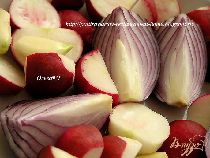 Фото приготовление рецепта: Маринованные овощи с мелиссой шаг №1