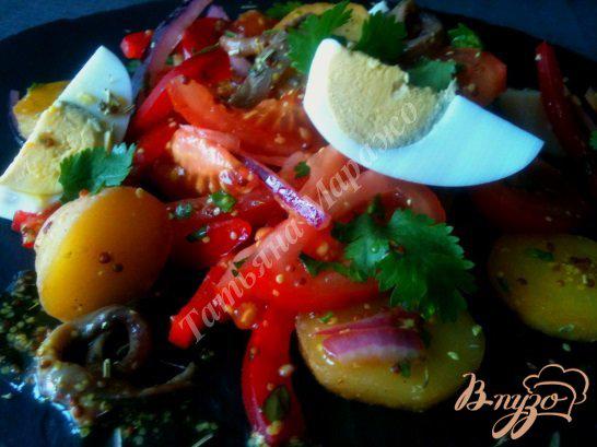 Фото приготовление рецепта: Теплый салат с картофелем и анчоусами шаг №9