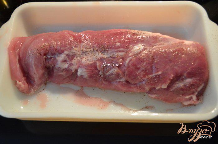 Фото приготовление рецепта: Свиная вырезка в  грибном соусе шаг №1