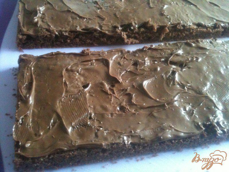 Фото приготовление рецепта: Шоколадные пирожные с начинкой из манго шаг №6