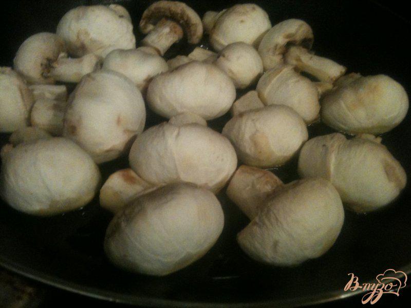 Фото приготовление рецепта: Жареные грибы с каштанами (гарнир) шаг №1