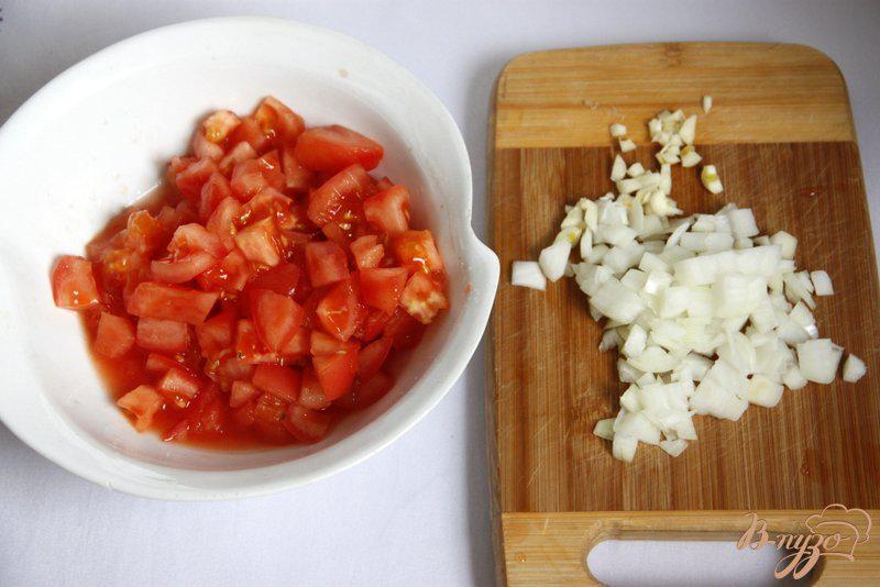 Фото приготовление рецепта: Рыбно-рисовая запеканка  под тыквенно-томатным соусом шаг №1