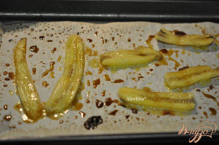 Фото приготовление рецепта: Банановый кекс с глазурью шаг №7