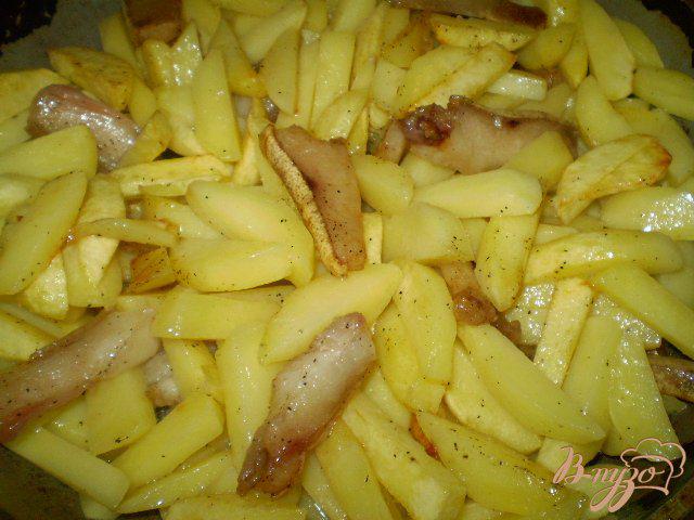 Фото приготовление рецепта: Картофель по-домашнему шаг №3