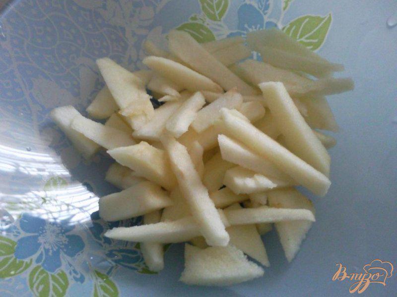 Фото приготовление рецепта: Картофель, жаренный с яблоком шаг №1