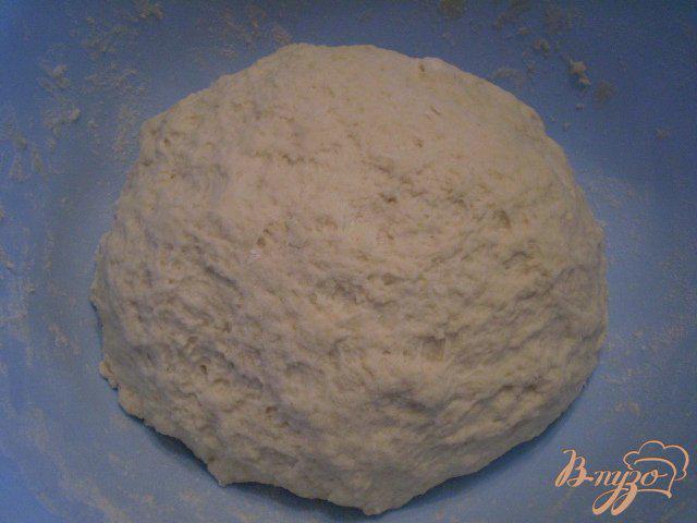 Фото приготовление рецепта: Хлеб с розмарином и оливковым маслом шаг №4