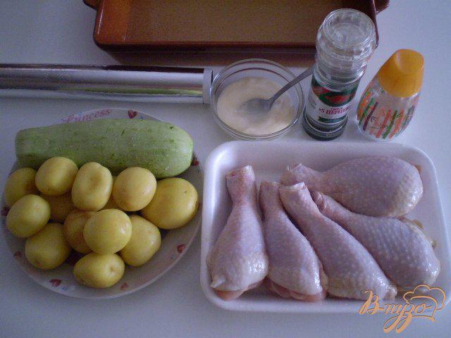 Фото приготовление рецепта: Курица с овощами в духовке шаг №1