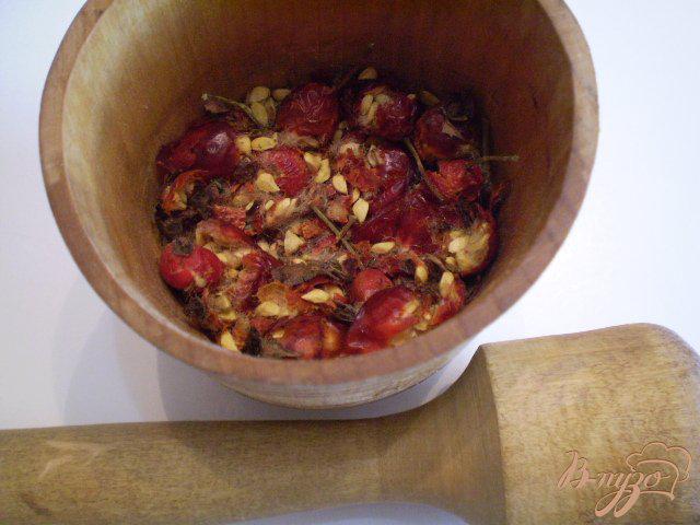Фото приготовление рецепта: Яблочно-шиповниковый компот шаг №2