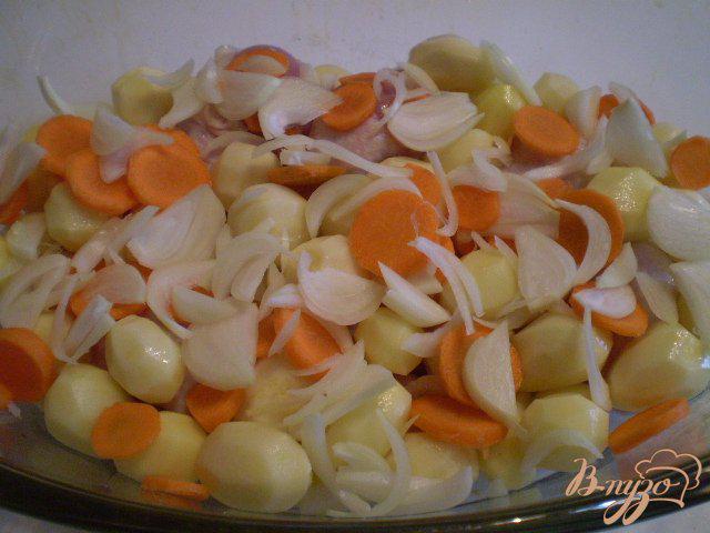 Фото приготовление рецепта: Птица с овощами в духовке шаг №3