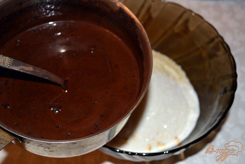 Фото приготовление рецепта: Шоколадная картошка с миндалем и мармеладом шаг №4