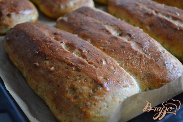 Фото приготовление рецепта: Хлеб с семечками и кинзой (для сендвичей) шаг №6