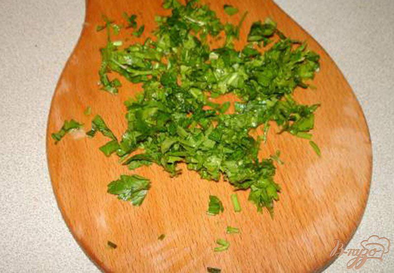 Фото приготовление рецепта: Картофель с селедочным салатом шаг №4
